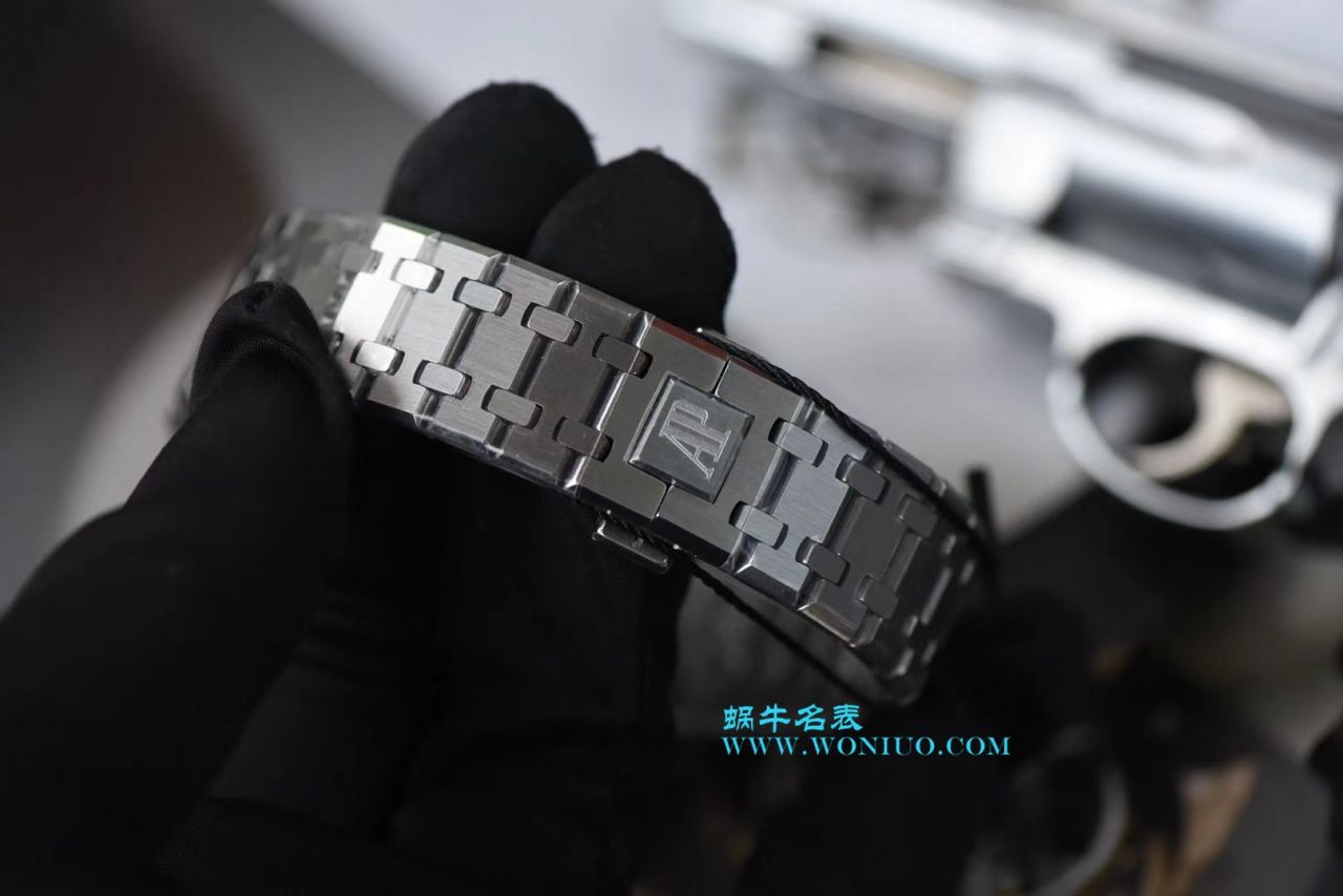 【TWA一比一超A高仿手表】爱彼皇家橡树系列26120ST.OO.1220ST.02腕表蓝色、26120ST.OO.1220ST.01白、26120ST.OO.1220ST.03黑 / AP138