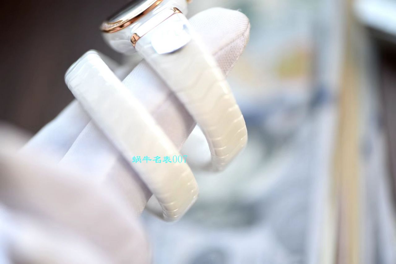 【BV厂BVLGARI复刻蛇形女表】宝格丽SERPENTI系列102734，102613 SPC35WGDWCGD1.1T白色黑色陶瓷腕表 / BG029