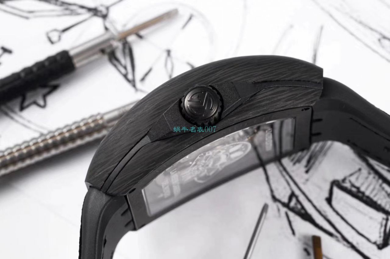 TW厂推出法穆兰碳纤维WPHH 2020 Vanguard™ Racing镂空系列腕表 / FL070
