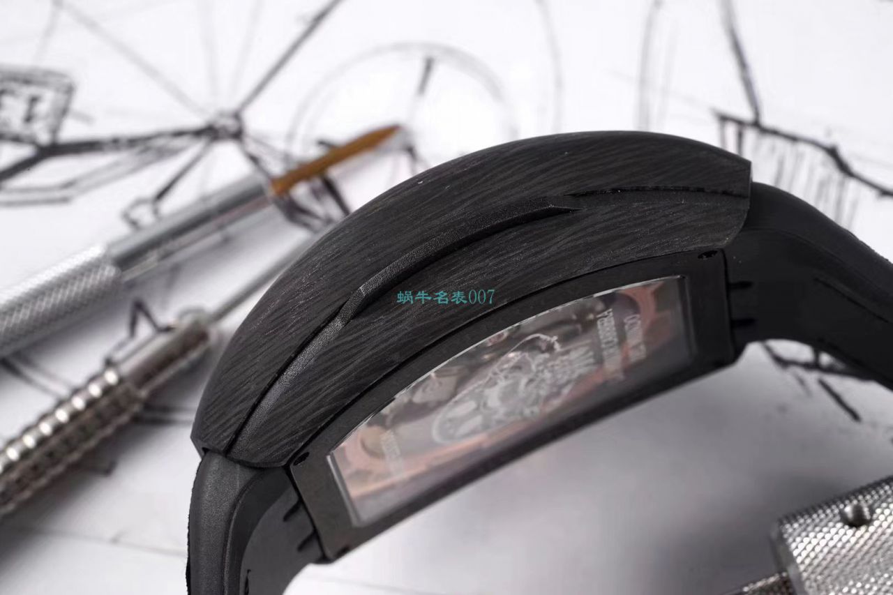 TW厂推出法穆兰碳纤维WPHH 2020 Vanguard™ Racing镂空系列腕表 / FL070