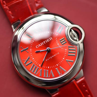 【V6一比一超A高仿手表】卡地亚蓝气球系列WSBB0022女士33毫米机械中国红特别版腕表