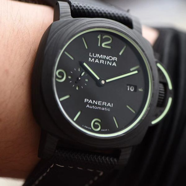 VS厂超A高仿沛纳海手表PAM01118传奇夜光腕表