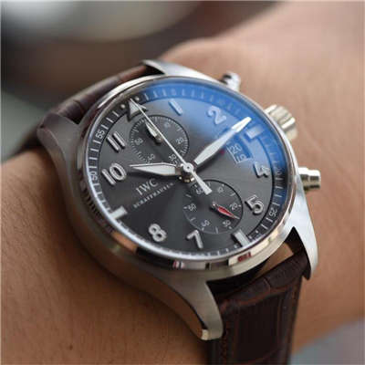 【独家视频测评一比一超A高仿手表】万国飞行员喷火战机计时腕表系列IW387808腕表